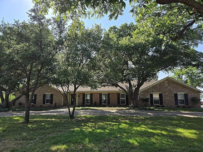 Image of 2102 Shoreline Dr