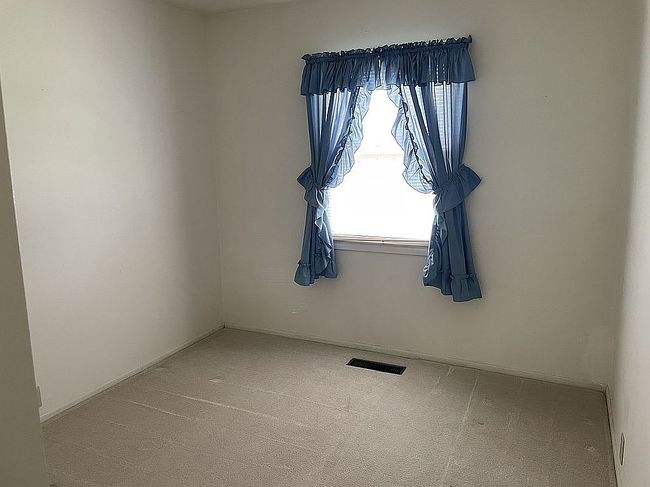 Photo of 213 N Park Dr, Evansville, IN
