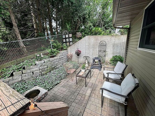Image of 220 Benton St