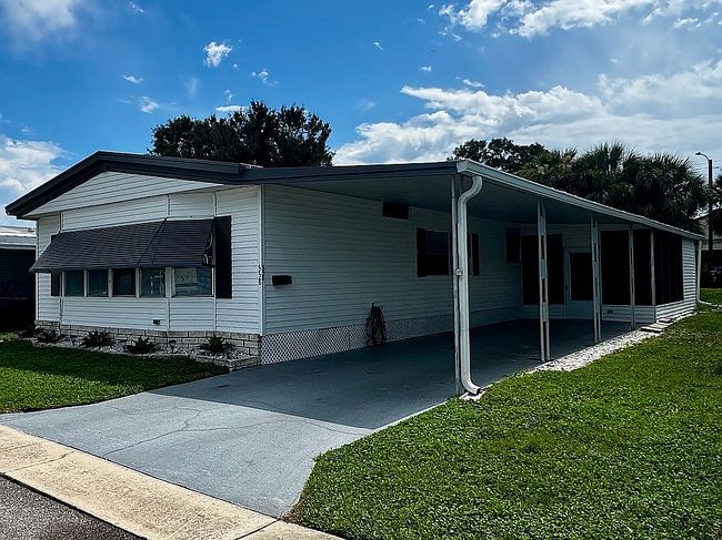 Photo of 1071 Donegan Rd #558, Largo, FL