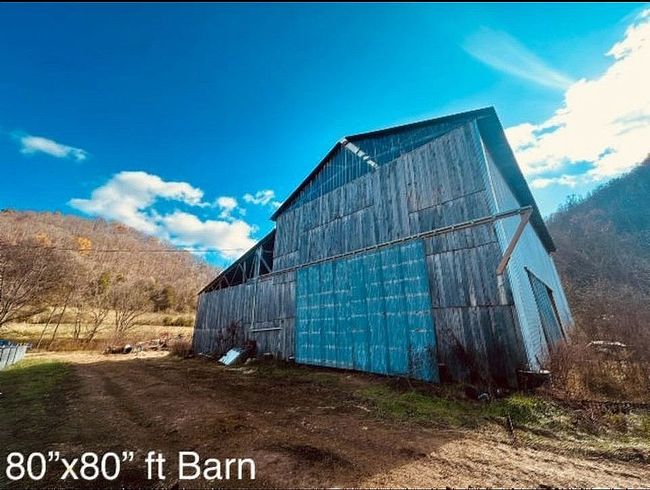 Photo of 1611 Knob Creek Rd, Celina, TN