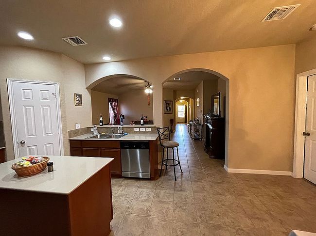 Additional photo of property located at 1002 Lauren St