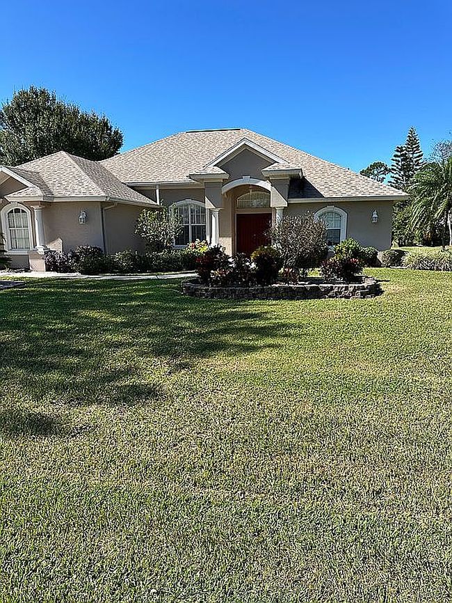 Image of 3000 Manor Dr