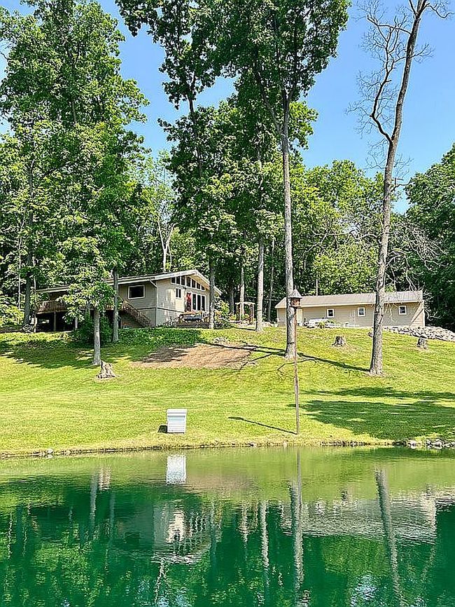 Photo of 8338 B Dr S, Battle Creek, MI
