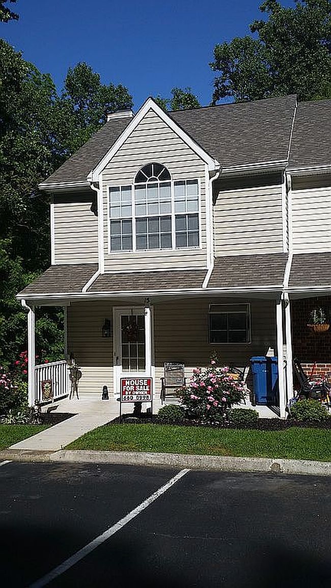 Photo of 15 Jefferson Village Dr