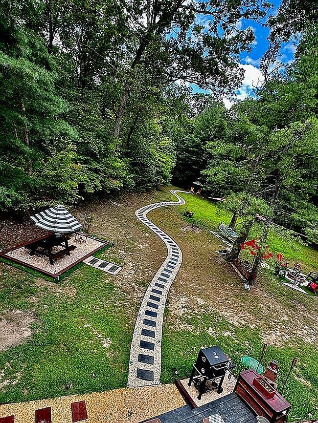 Preview of property located at 432 Cardinal Dr