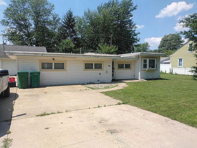 Photo of 228 Lester Ave, Northwood, OH