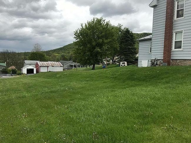 Photo of 77 Pine St, Reedsville, PA