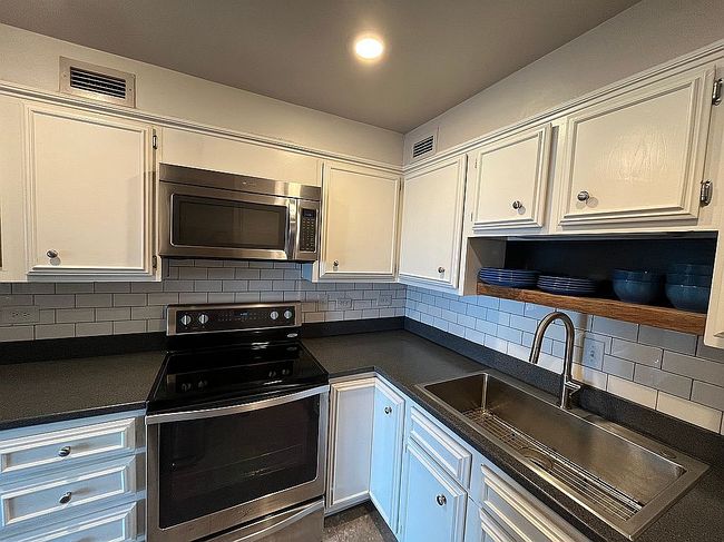 Image of 1829 Senate St Apt 7F