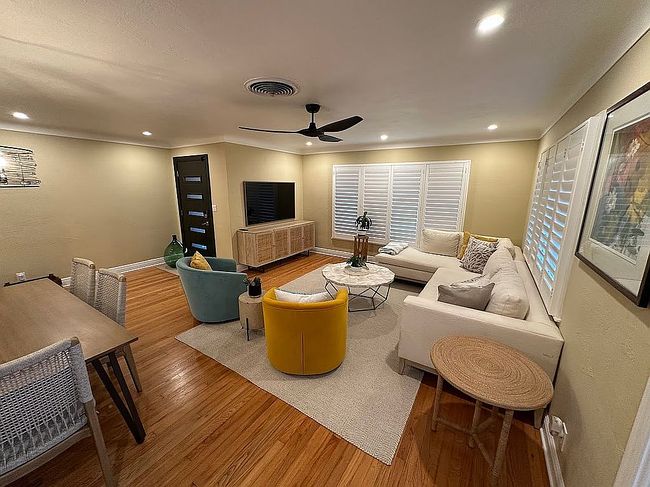 Additional photo 1 of property located at 200 Lamara Way Ne