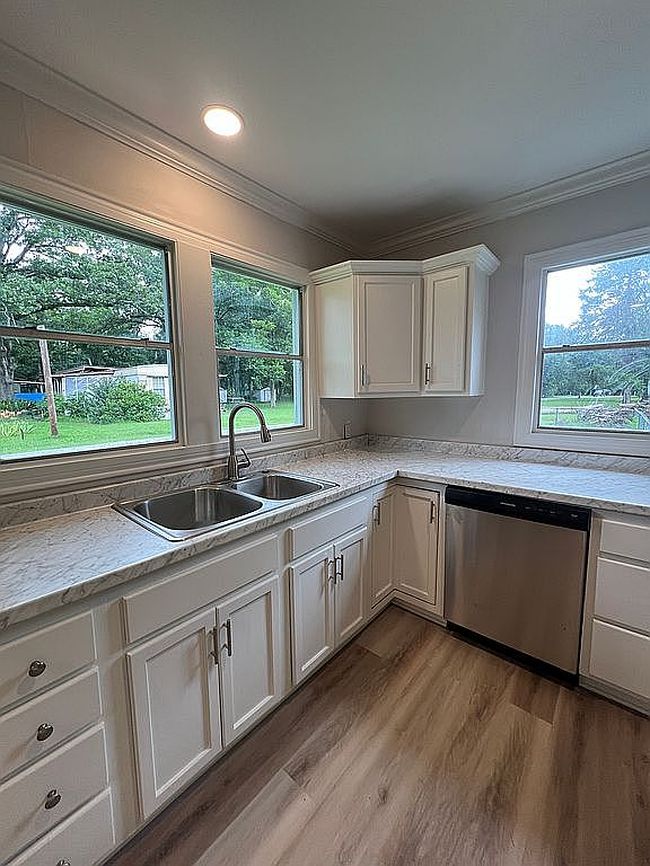 Image of 718 Tioga Rd
