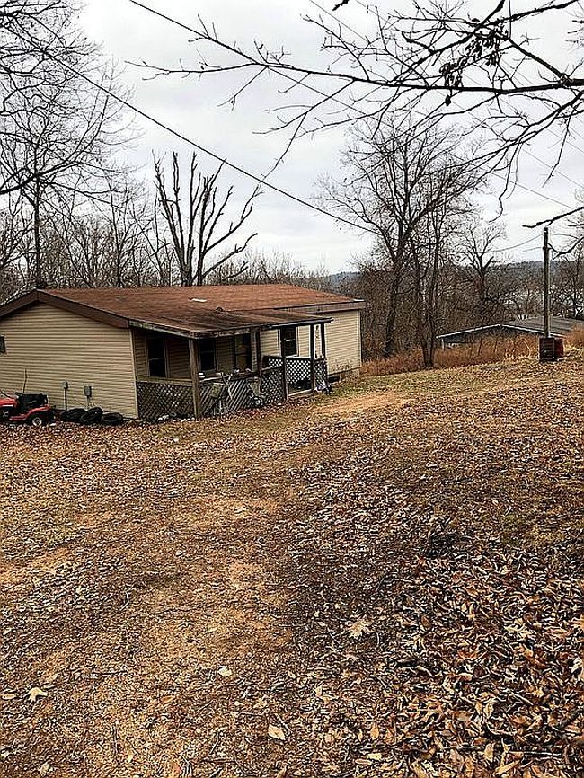 Photo of 3674 Jet Dr, Stover, MO