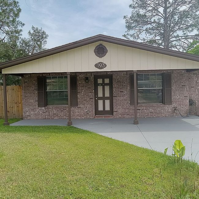 Photo of 193 Evergreen Ln, Middleburg, FL
