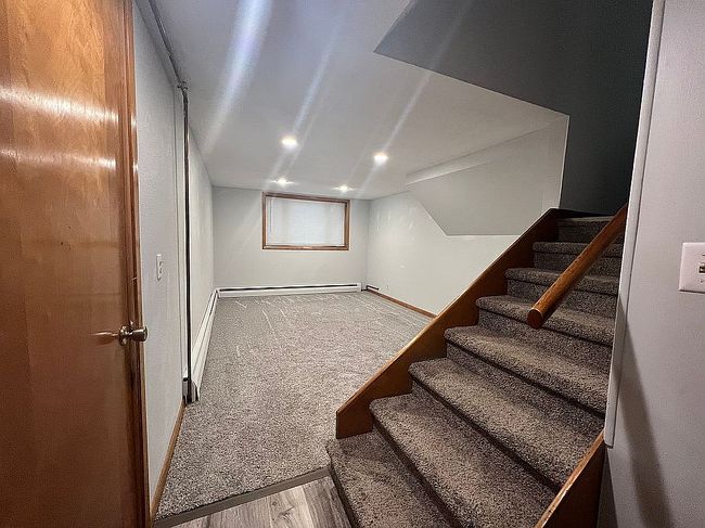 Photo of 430 9th St Nw, Waukon, IA