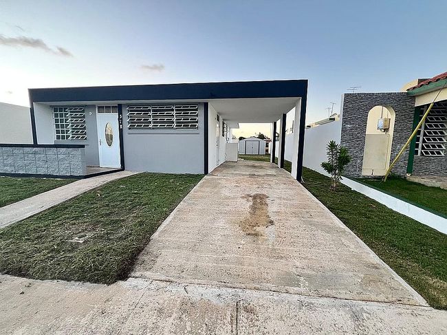 Preview of property located at 372 Calle Alarcon Paseos Reales