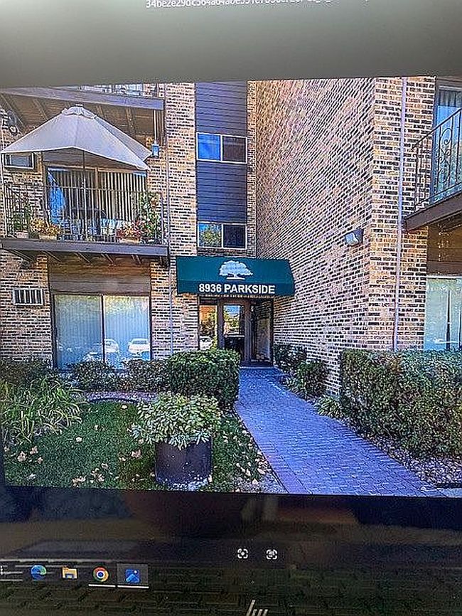 Image of 8936 N Parkside Ave #B-402