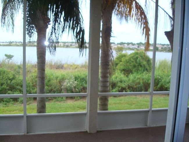 Image of 1541 Lake Villa Dr