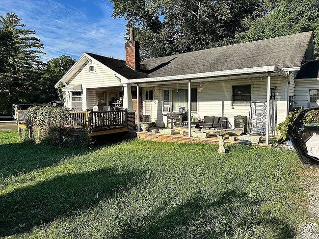 Photo of 1103 Academy Cir