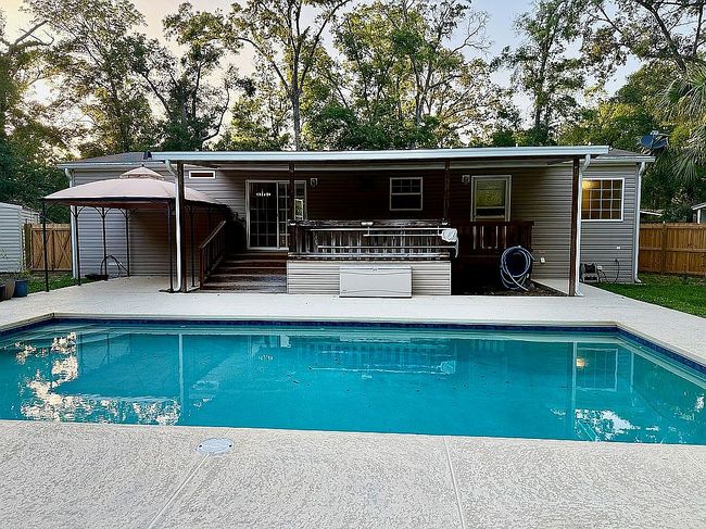 Additional photo 3 of property located at 21225 Railroad Ave