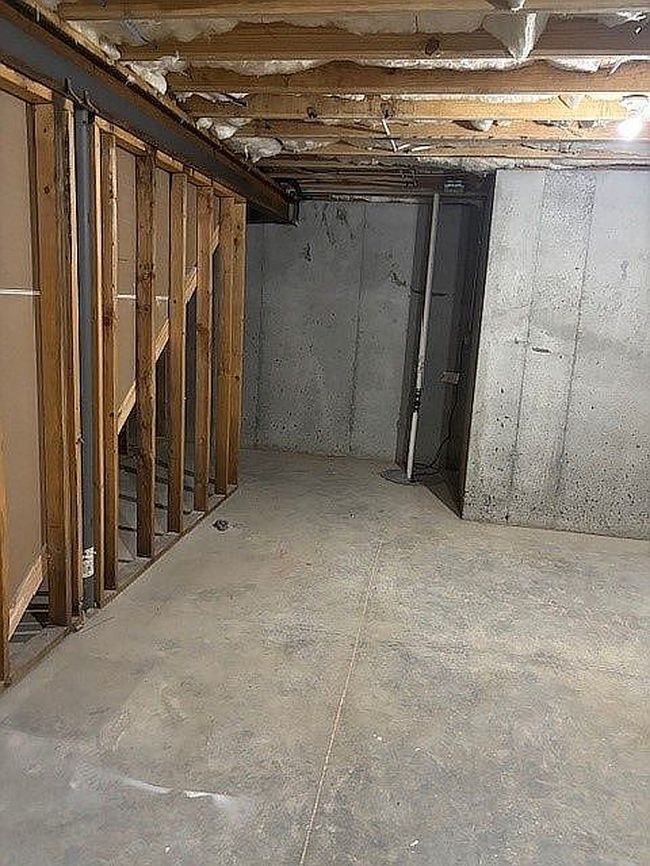 Image of 501 E Louis St