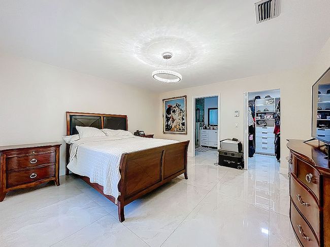Image of 4179 Nw 5th Dr
