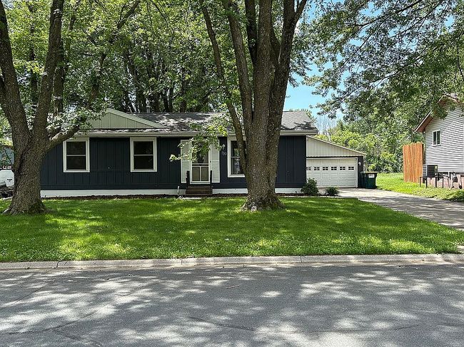 Preview of property located at 130 Carolann St Nw