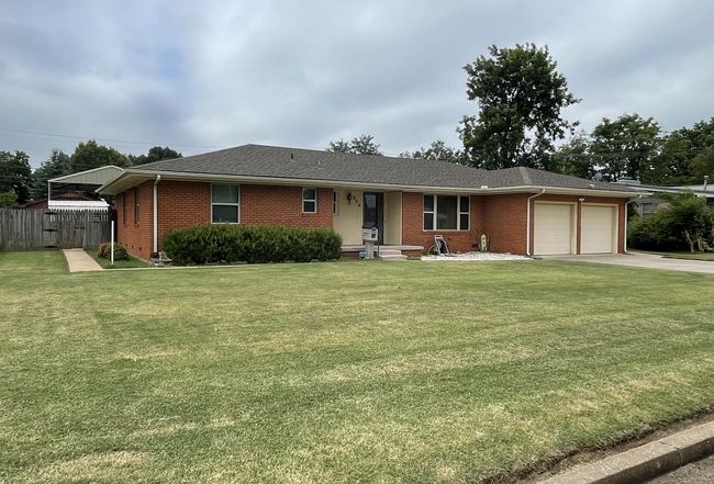 Photo of 806 W Colorado Ave