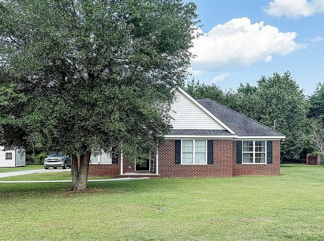 Photo of 317 S Terrell St, Metter, GA