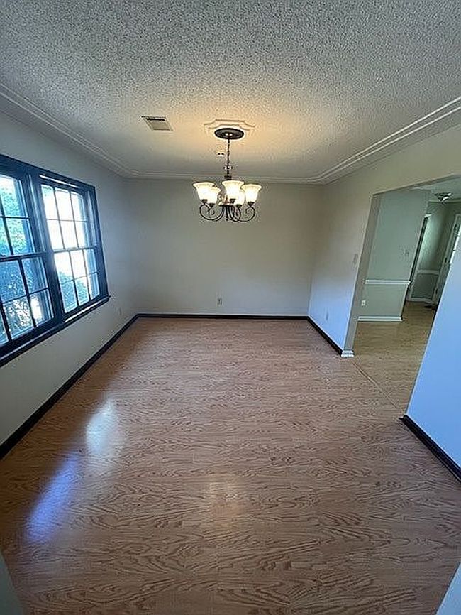 Image of 205 Esplanade Dr
