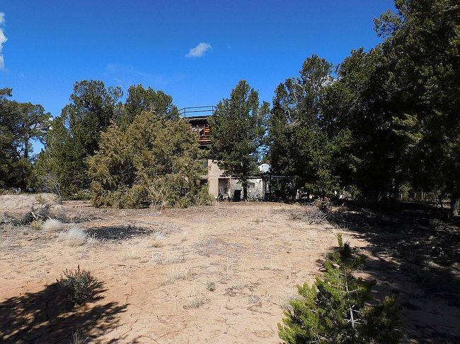 Preview of property located at 425 S Carson Rd