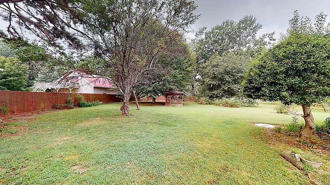 Image of 13 Forked Oak Ln