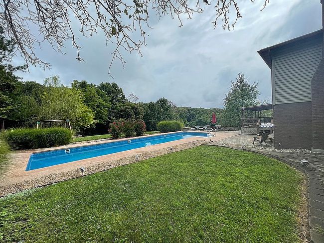 Photo of 6 Greenbriar Ln, Chester, IL