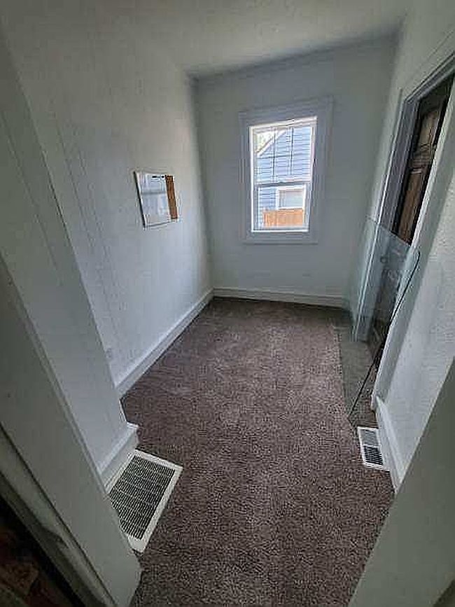 Image of 803 Elm St