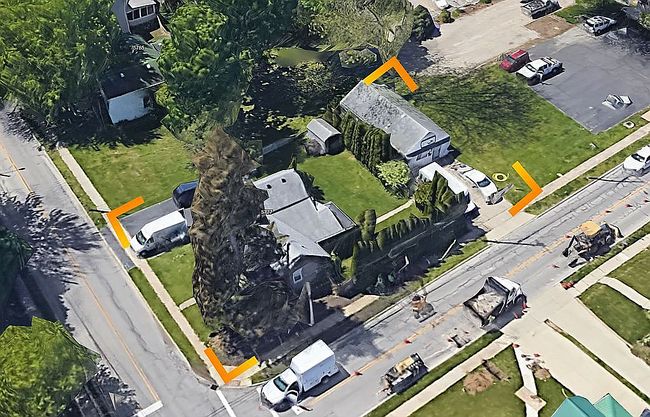 Image of 5777 Summit St