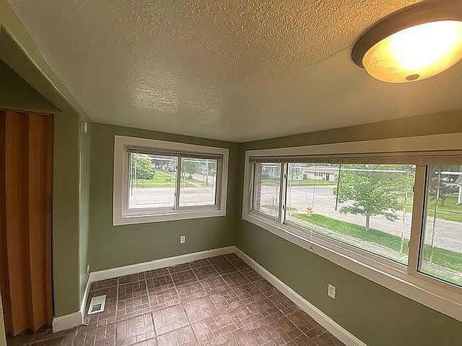 Image of 407 S Yates Ave