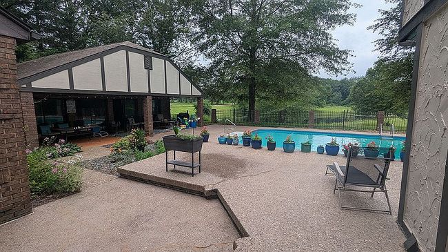 Photo of 4134 Church Rd, Evansville, IN