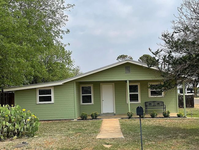 1201 Mill St, Llano, TX