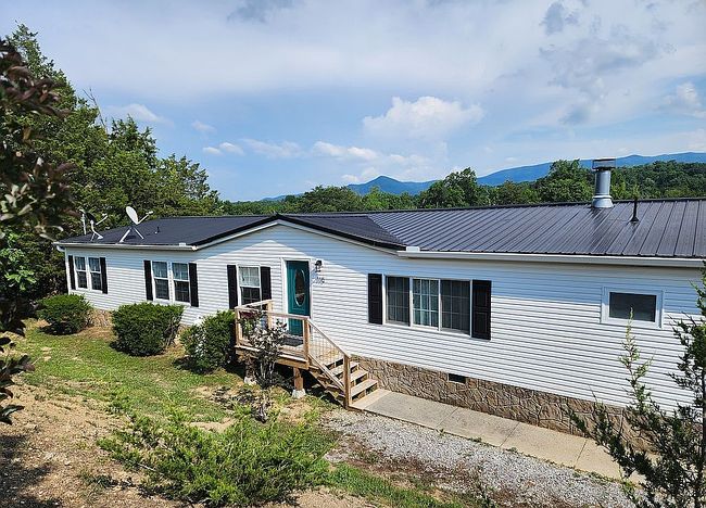 Photo of 115 Granny Davis Way, Dandridge, TN
