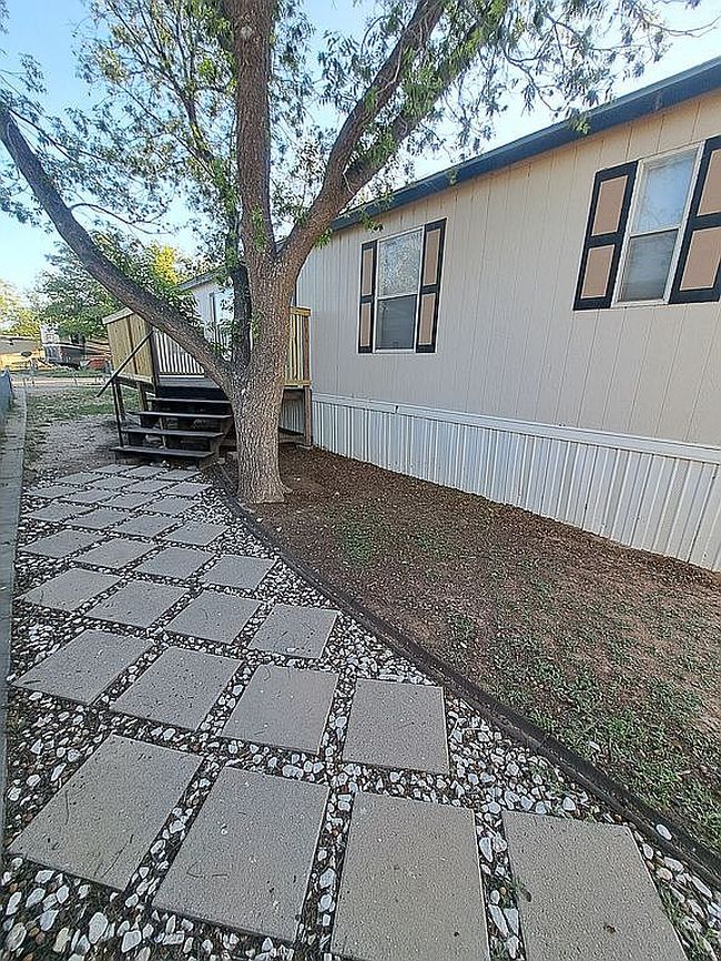 Image of 401 N 26th St #38