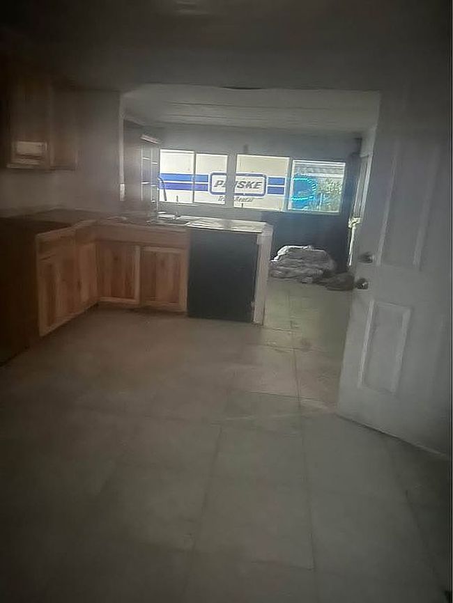 Image of 7676 N Fresno St Space 120