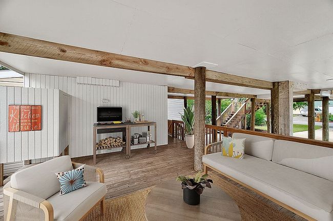 Additional photo 2 of property located at 812 Surfside Ave