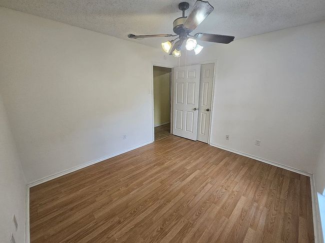 Photo of 925 Shell Ln, Lancaster, TX