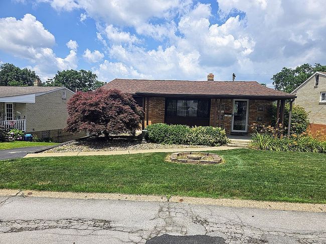 Photo of 115 Bost Dr, West Mifflin, PA