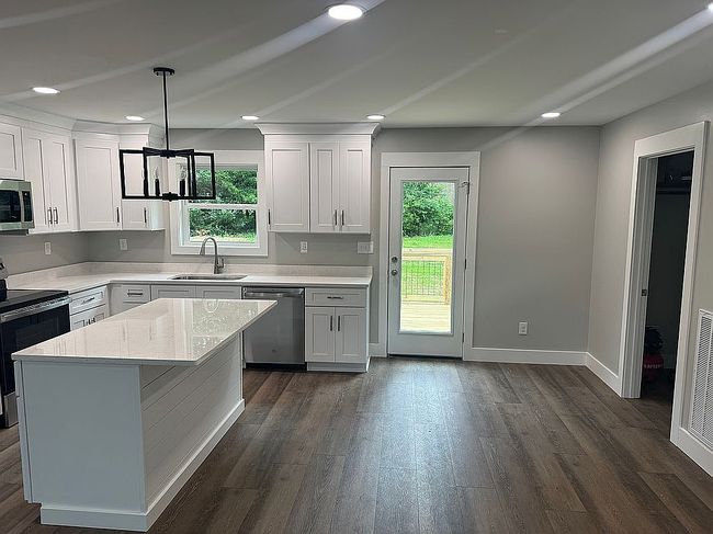 Image of 68 W Cherry St
