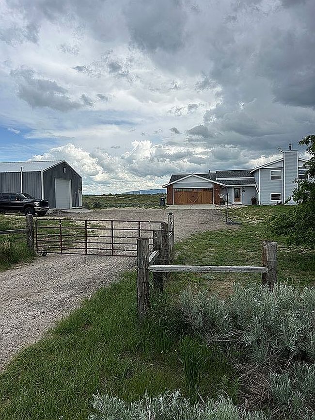 Additional photo 3 of property located at 8619 E Opal St