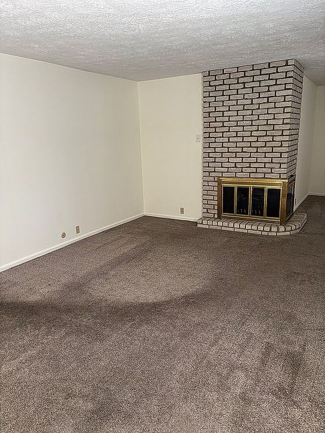 Photo of 4328 Rutgers Dr, Anderson, IN
