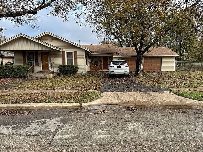 Image of 1516 N Wilhite St