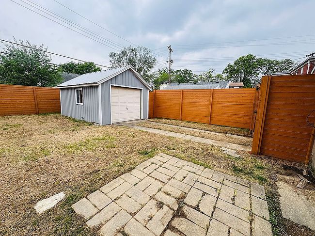 Image of 2406 Bradley Ave