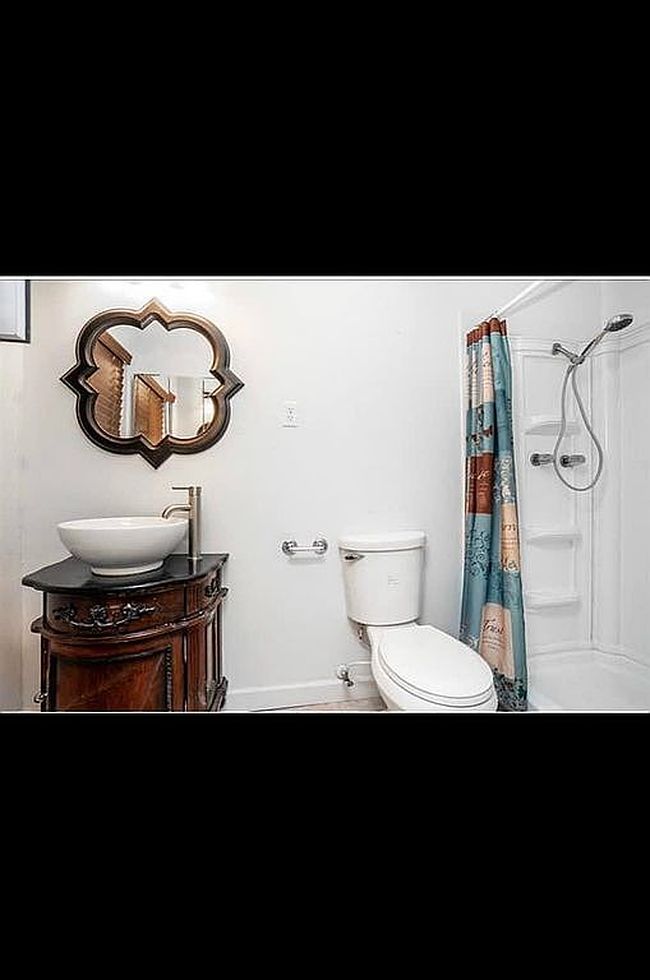 Photo of 1301 Nelwyn Ave