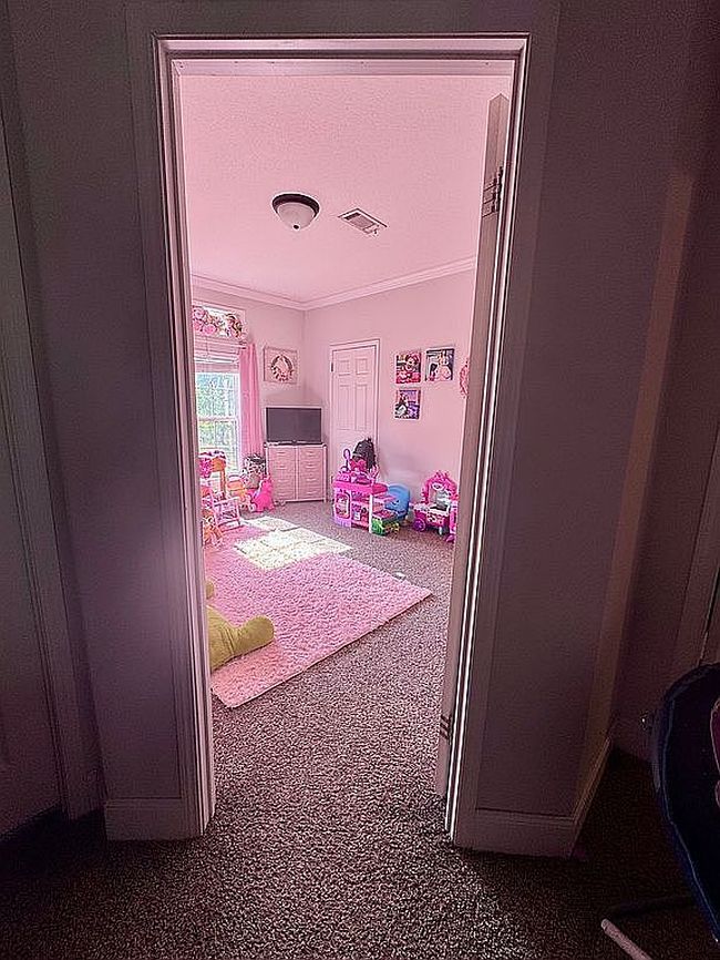 Additional photo 3 of property located at 725 Bardin Rd